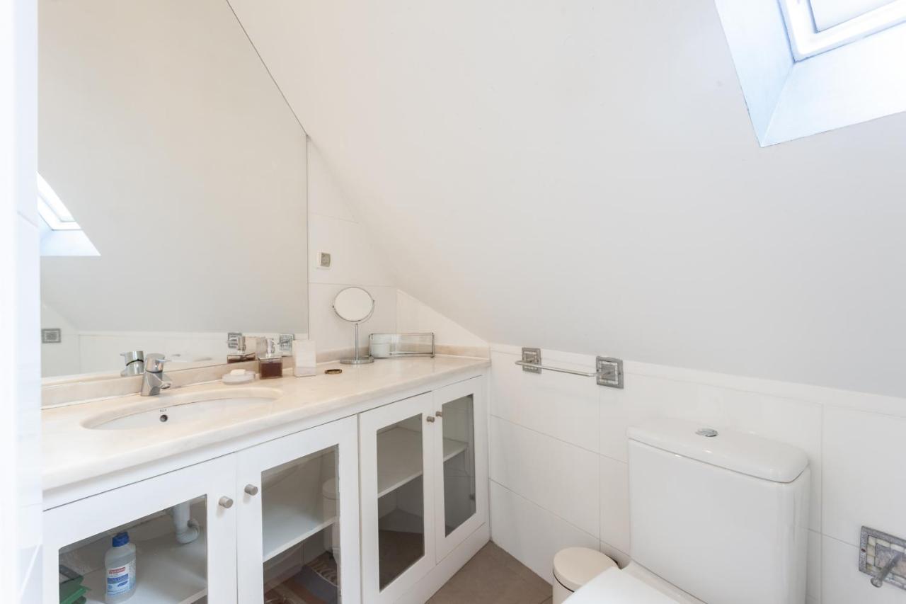 Santa Catarina Charming Duplex Apartment ลิสบอน ภายนอก รูปภาพ